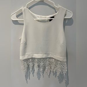 AQUA womens white crop Sleeveless Blouse With Crochet Lace Size Small S